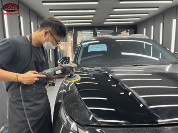 Đánh bóng sơn oto